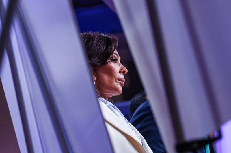 Trump doesn't fire Pirro at White House meeting hours after saying she 'choked' over Reflecting Pool case
