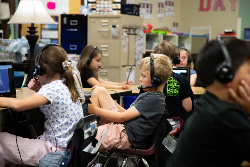 'It's not the go-to': West Ada limits classroom screen time