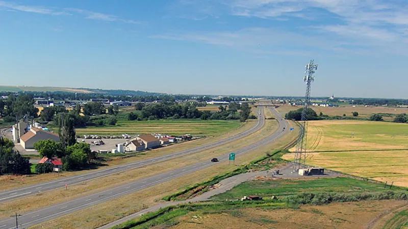 Overnight lane closures scheduled for U.S. 20 north of Sugar City