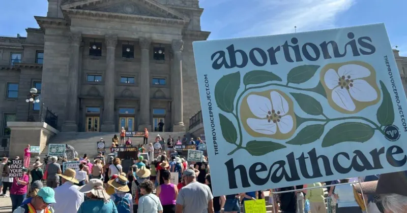 Federal judge rules Idaho's abortion ban cannot apply when mother's health threatened