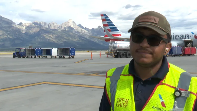 National Aviation Day: Jackson Hole Airport's Hugo Hernandez recognized as American Airlines Safety Champion