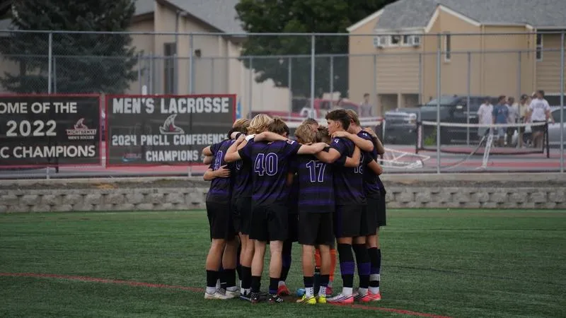 Yotes Face The Master's University