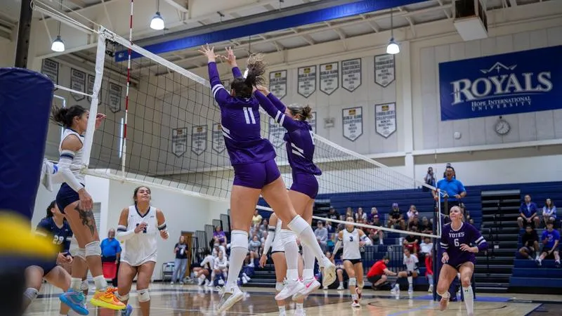 Yotes stay unbeaten, sweep Northwest in conference opener