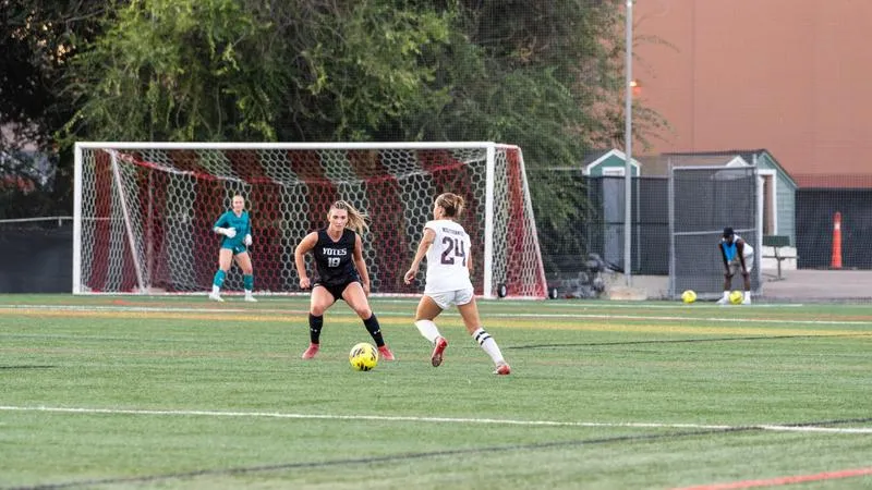 Yotes Jump Ahead Early Before Loggers Rally