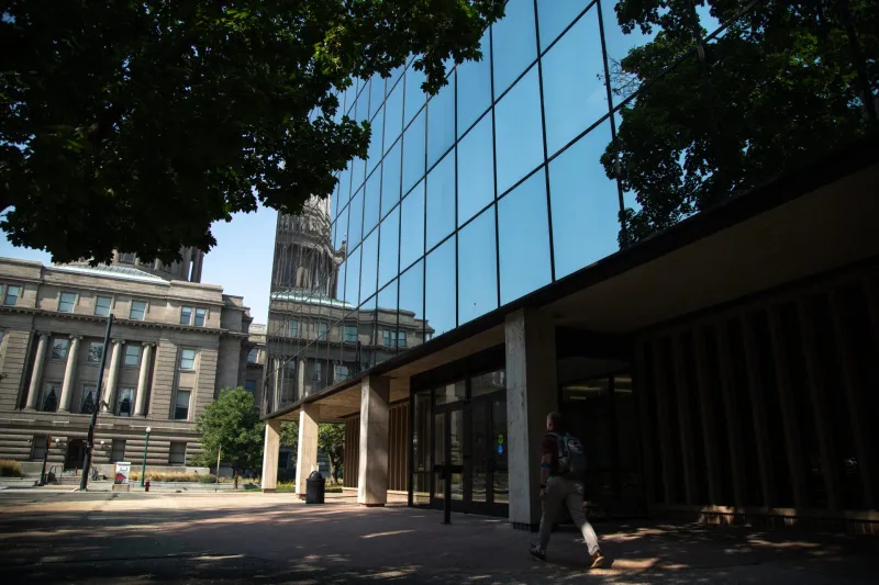 Teachers' medical claims will go unpaid if districts refuse to pay benefit trust