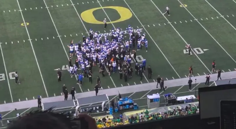Boise State Goes Viral Dancing to Oregon's "Shout" Song