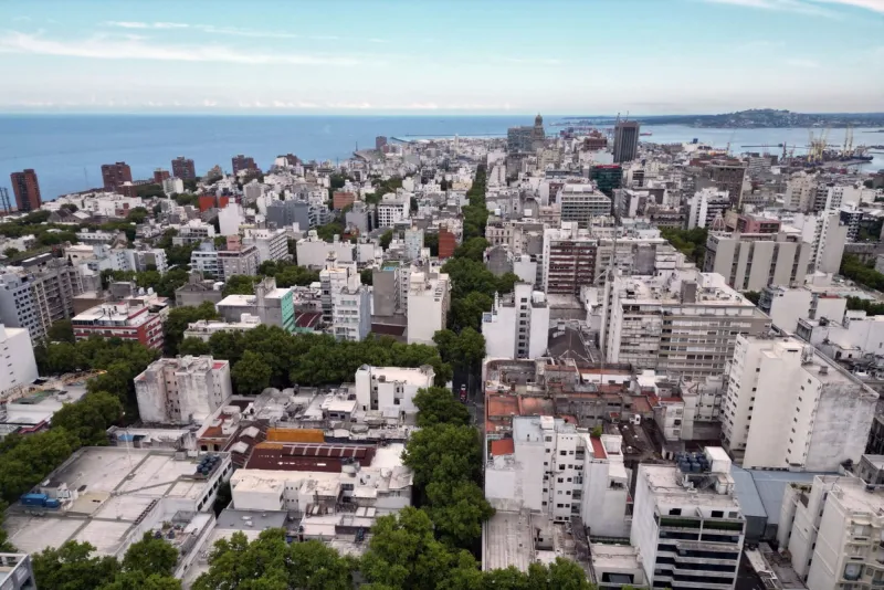 Several Latin American leaders are looking to the Bukele model to fight crime. This country has another idea