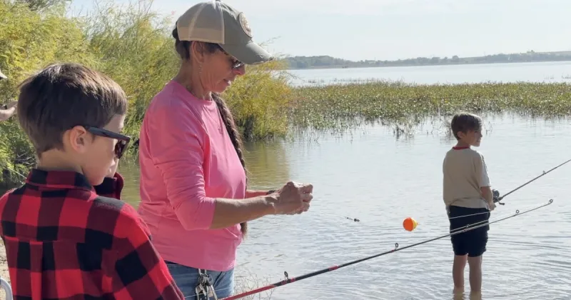 Semana Latina de la Conservacin rene a familias para aprender a pescar y disfrutar de la naturaleza