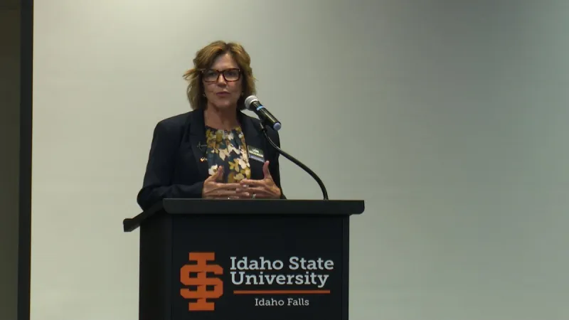 Voters in Idaho Falls hear from Idaho AG candidate Lori Hickman