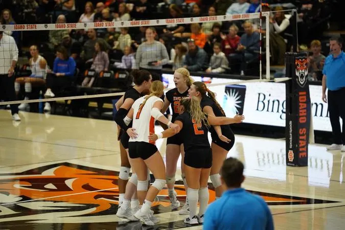 Bengals Fall in Straight Sets to Boise