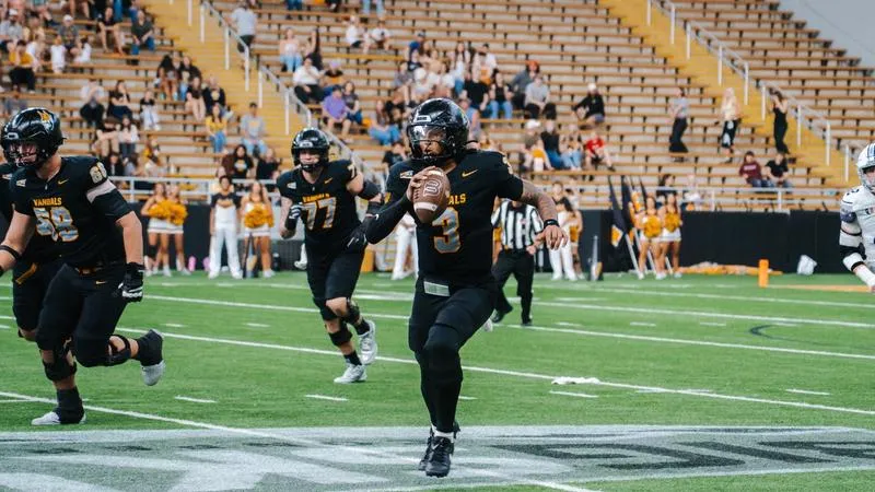 Late Turnovers Doom Vandals in Shootout w/Wildcats