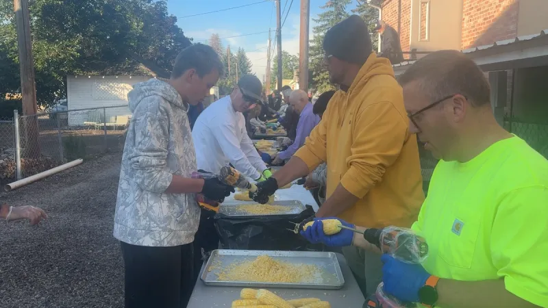 Volunteers shuck 5,000 ears of corn to support Blackfoot's Community Dinner Table