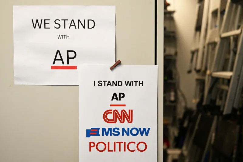 Trump's press ban prompts widespread solidarity - and fewer images of the president