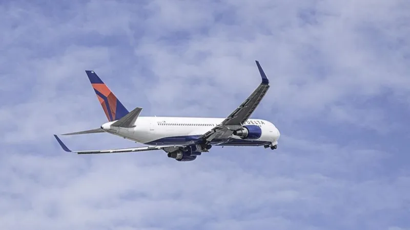 Delta flight diverted to Boise airport after suspicious odor reported onboard