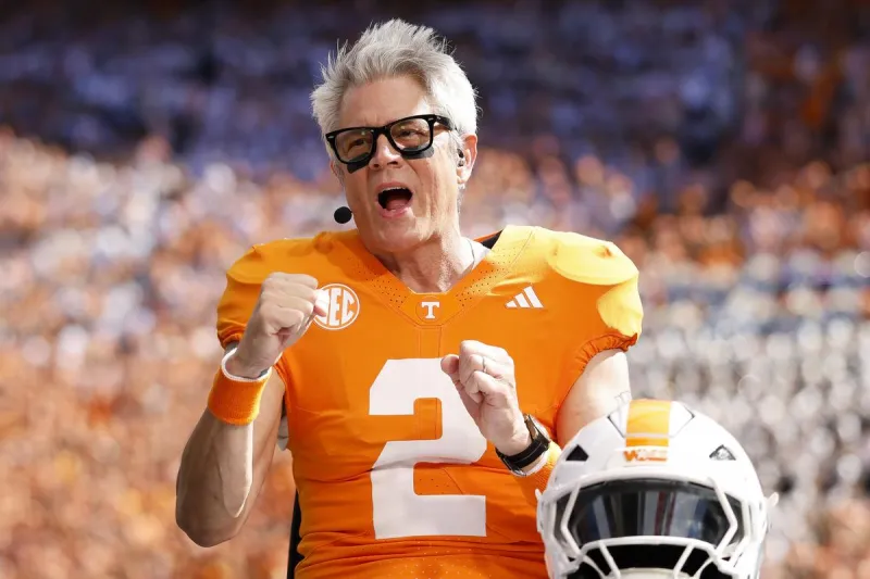 'Jackass' Johnny Knoxville Offends Boise State Fans on National Television