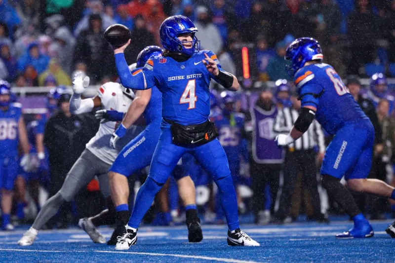 Boise State Enters National Chat, Cracks Into Top 25 Rankings