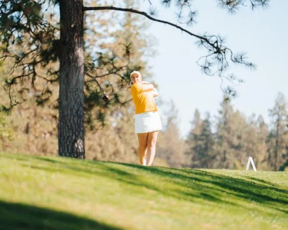 Zoe Newell Leads Vandals at Pat Lesser Harbottle Invitational