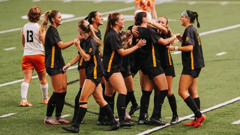 Vandals Continue Conference Road Trip in Flagstaff