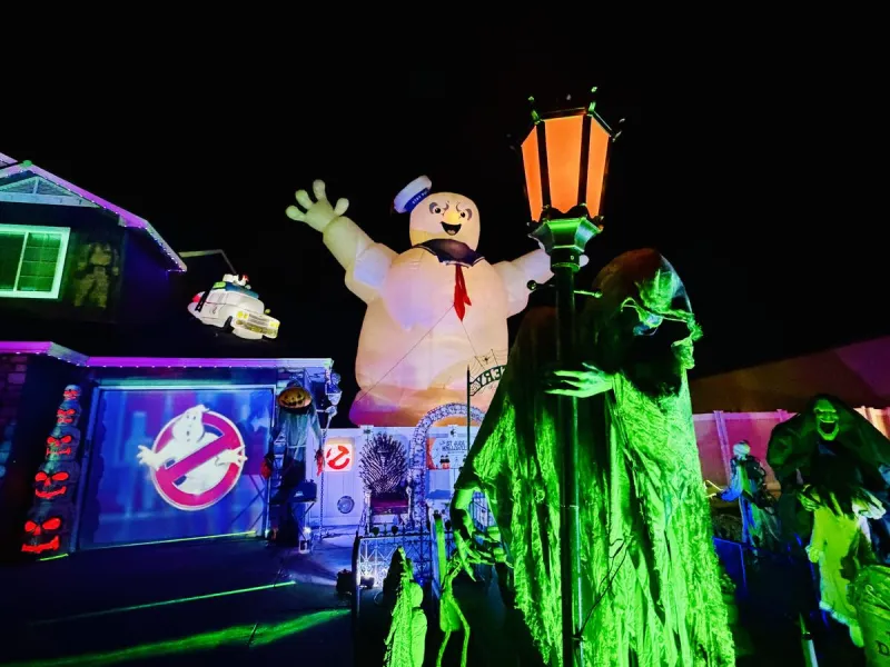 Meridian Halloween Display Raises Money for St. Jude