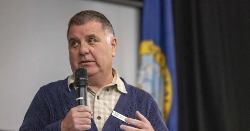 Reporting potential violent threats early without stigma