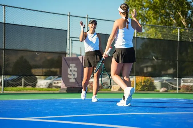 Richards and Zarovna Lead Bengals at ITA Mountain Regional Championships