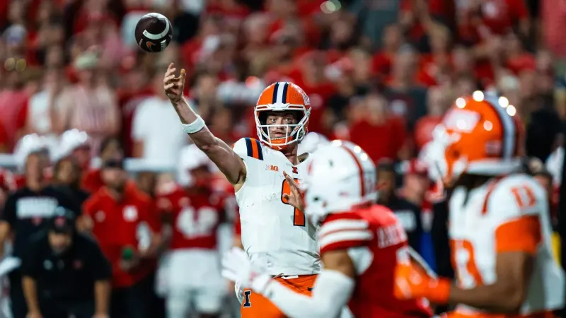Altmyer Named to Walter Camp Player of the Year Watch List