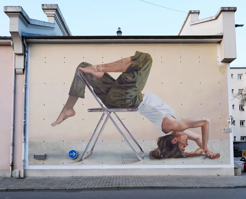 Acrobatic Poses in Monumental Murals by Artez Invigorate Urban Buildings