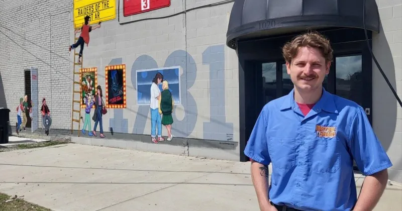 New downtown Mattoon mural depicts former Cinema 3 theater