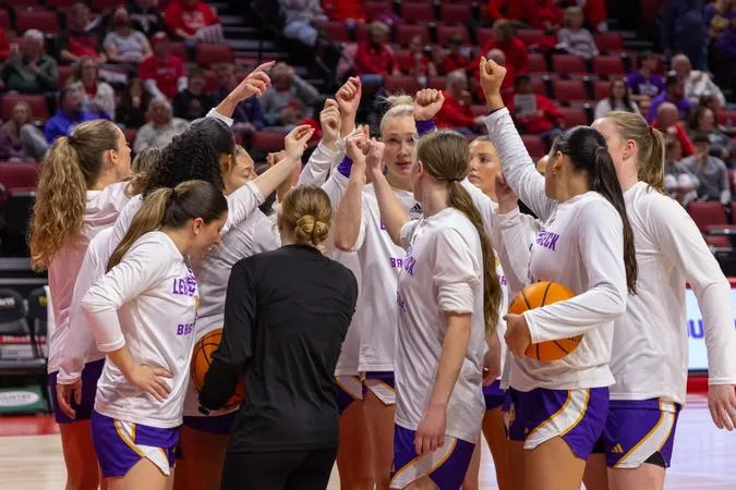 Leatherneck Women's Basketball Recognized for Academic Excellence by OVC