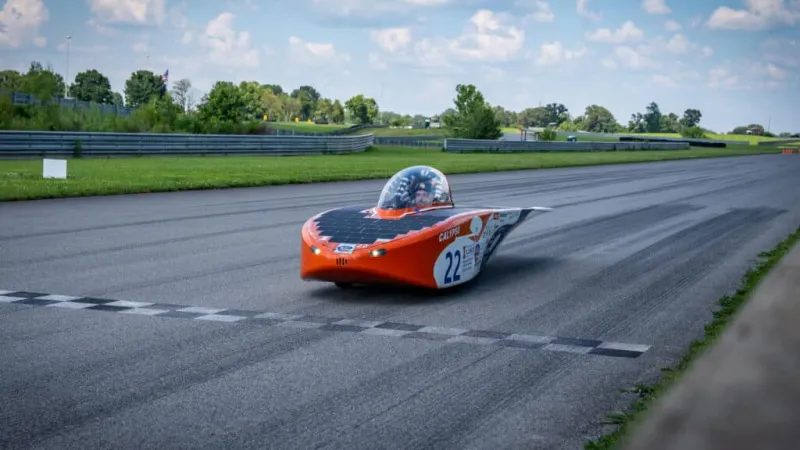 Illini Solar Car races to first-place finish in national competition