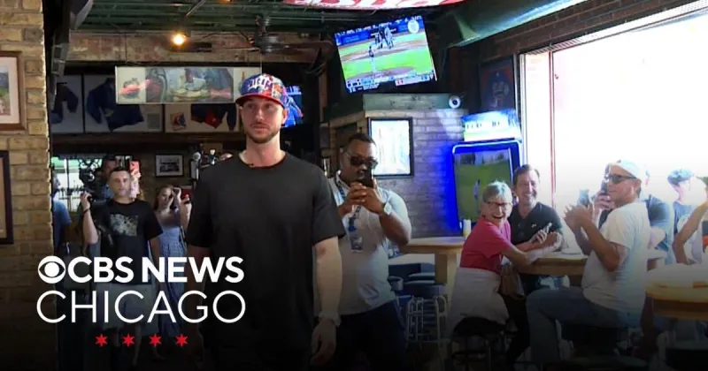 Kyle Tucker meets fans at New Era cap event at Murphy's Bleaches before Cubs game