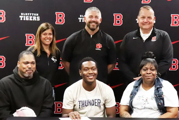 Tigers' running back Moore signs with Trine University for football
