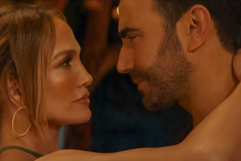Review: Office Romance - Movies for the Rest of Us with Bill Newcott
