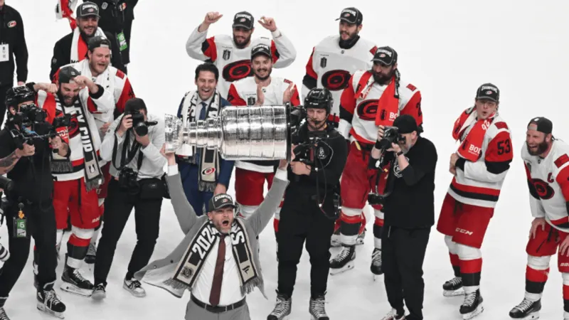 Hurricanes blank Golden Knights 3-0 in Game 6 and win the Stanley Cup