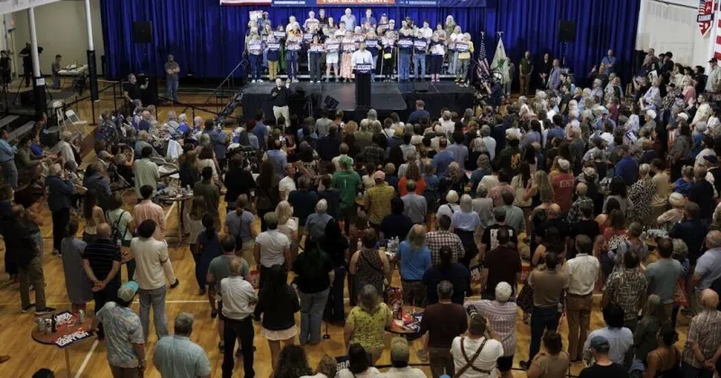 Americans keep voting for scandal-prone candidates because they just don't want the other party to win