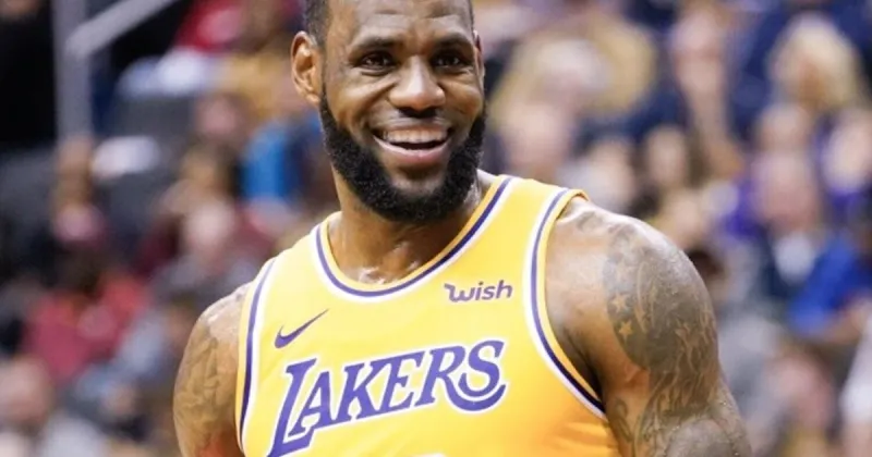 Mbapp again? LeBron's future? Sports stories you should be talking about