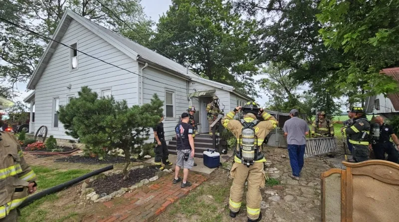 Three juveniles escape Jackson County home fire