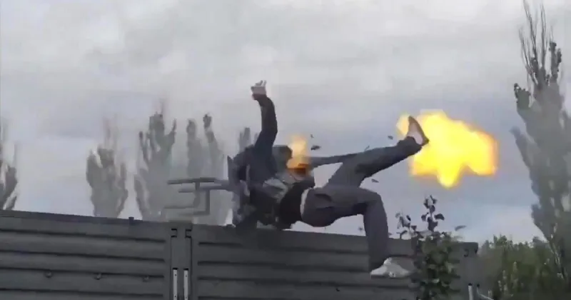 Soldier flung as machine gun spins out of control in epic fail