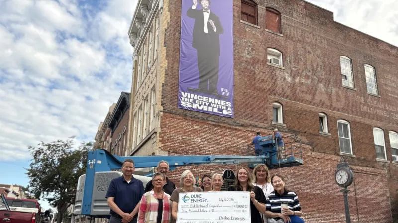 Duke Energy Foundation Donates for Vincennes Lighting