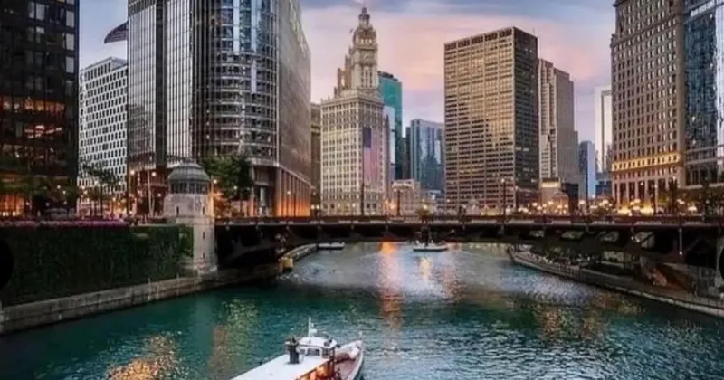 5 Chicago experiences most Region residents never notice