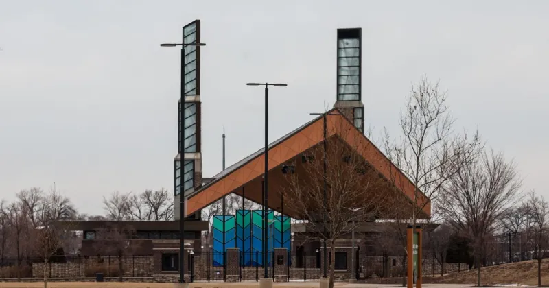 What's That Building? Wolf Lake Pavilion inspired by Frank Lloyd Wright amusement park