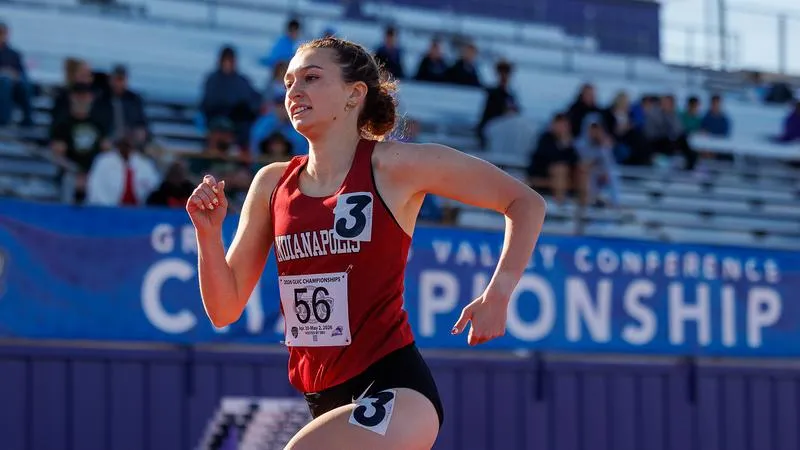 Hounds Nab 17 USTFCCCA All-Academic Honors