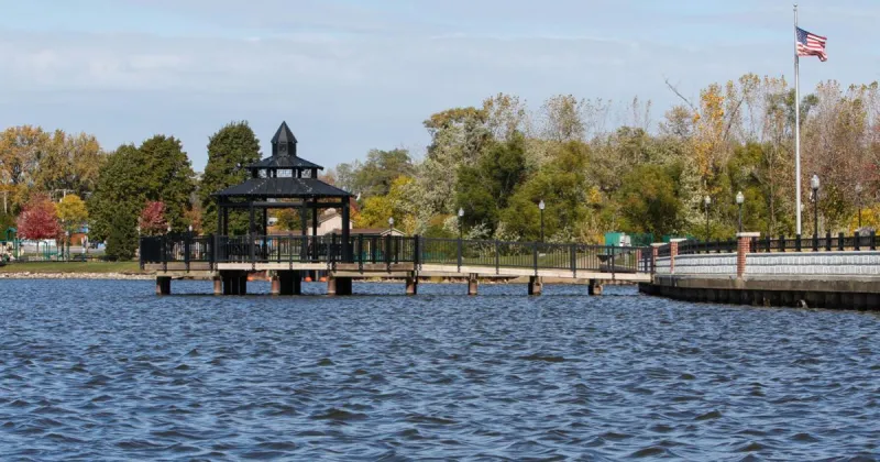Hobart seeks volunteers for lake and river cleanup