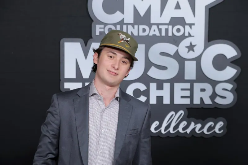 This Long Island Kid Just Went Toe-to-Toe With Vince Gill And Won