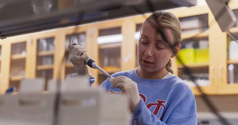 University tapped to research space station fungus issue