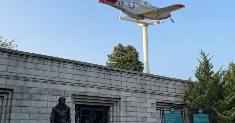Aviation-themed escape room lands in Northwest Indiana