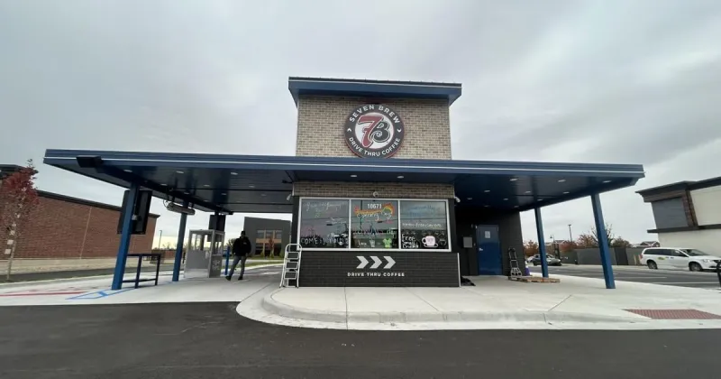 7 Brew opens much-anticipated drive-through coffee stand in LaPorte Monday