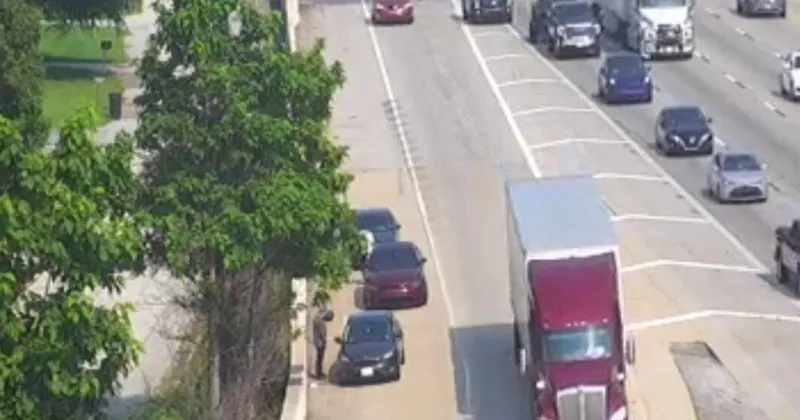 Crash on Interstate 80 in Gary closes all eastbound lanes
