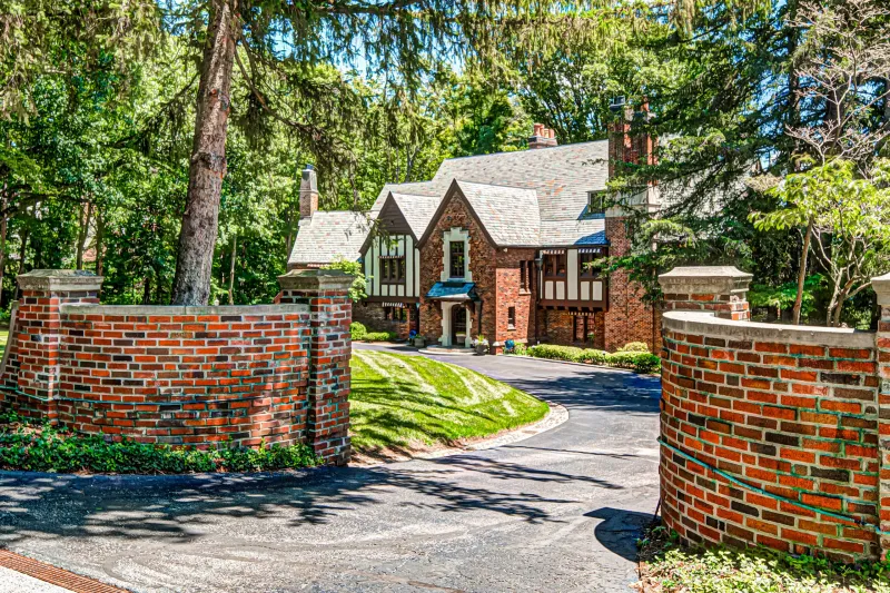 A Grand Familial Estate And Piece Of Noyes History Now Available