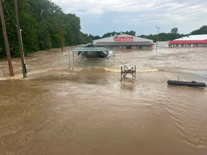 WATER LEVELS BEGIN TO RECEDE